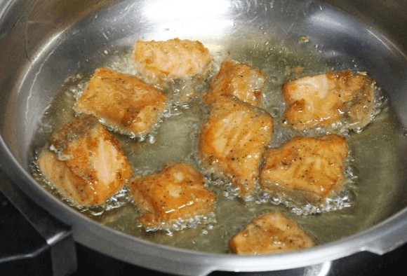 deep fry fish cubes