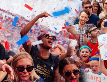 Ticker-Tape-Parade,-New-York-Equal-wages-for-women