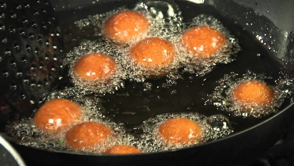 Deep Fry Gulab Jamun